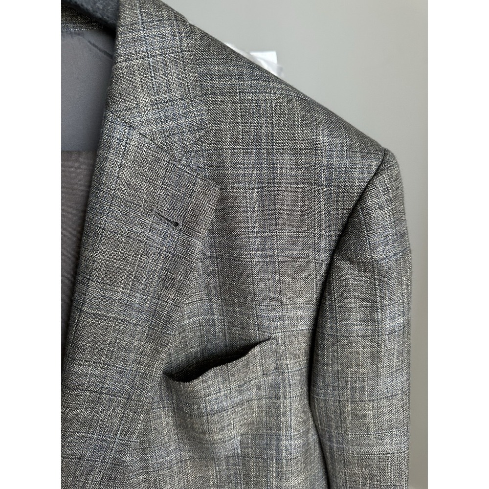 ARMANI  COLLEZIONI SU MISURA men's 2 piece suit.  Size  48L.      (s159) - Picture 6 of 16